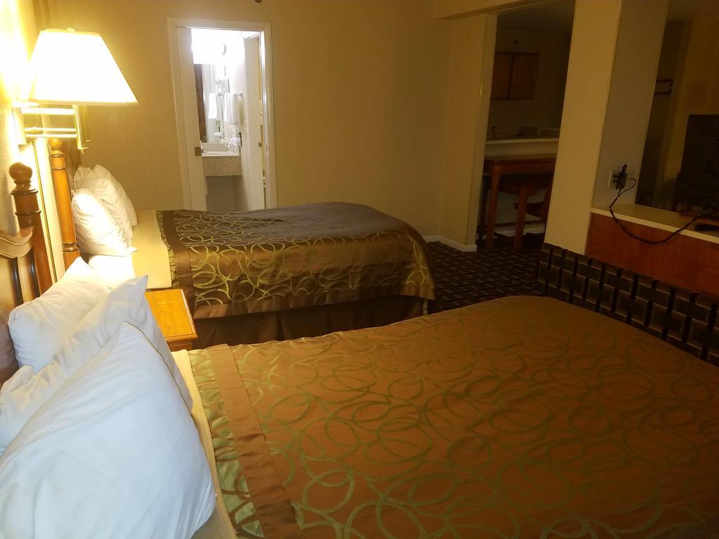 Americas Best Value Inn-Winnsboro Esterno foto