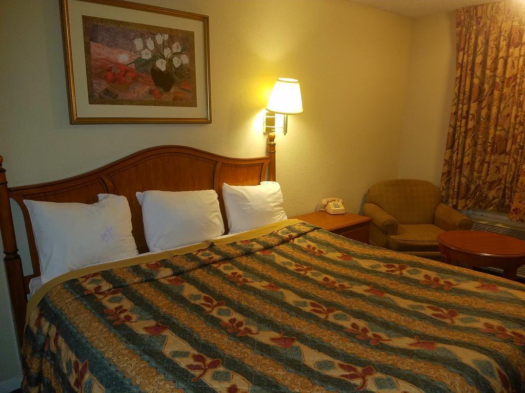 Americas Best Value Inn-Winnsboro Esterno foto